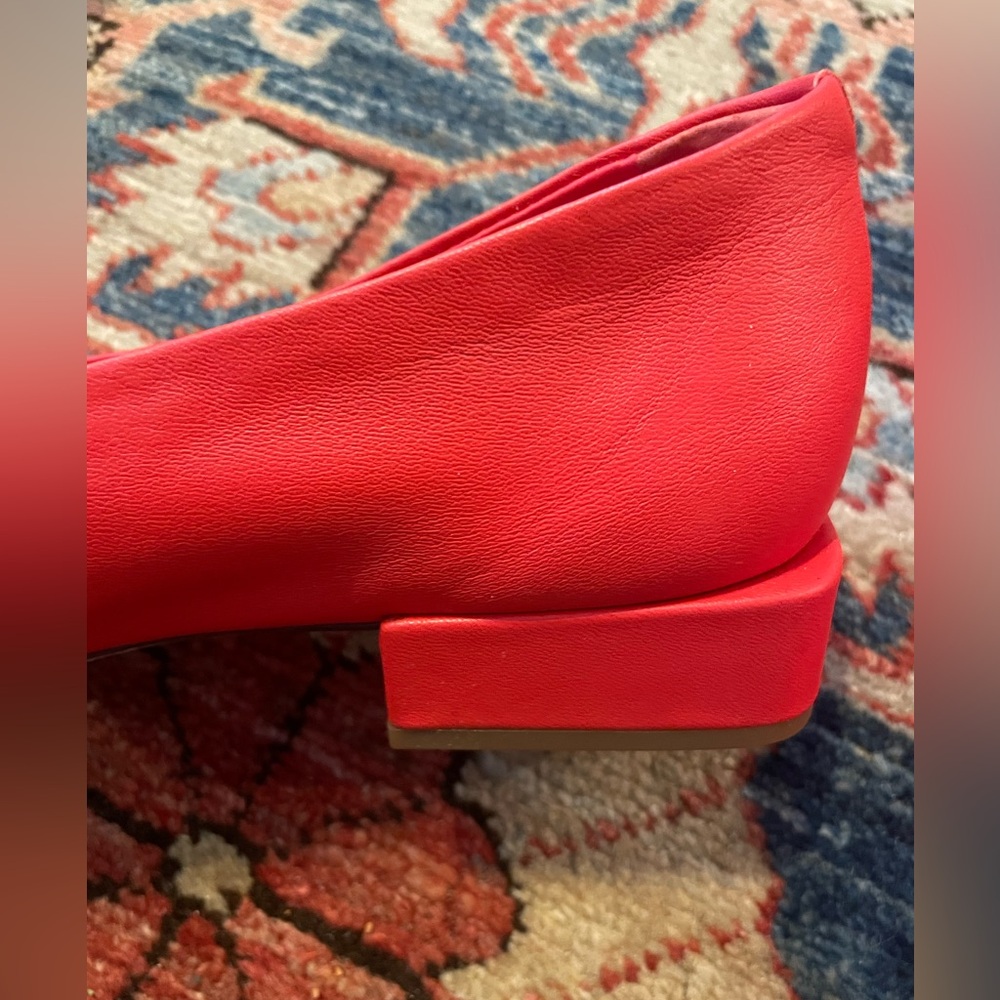 ANTONIO MELANI Red Pointed-Toe Leather Heels - Picture 2 of 6